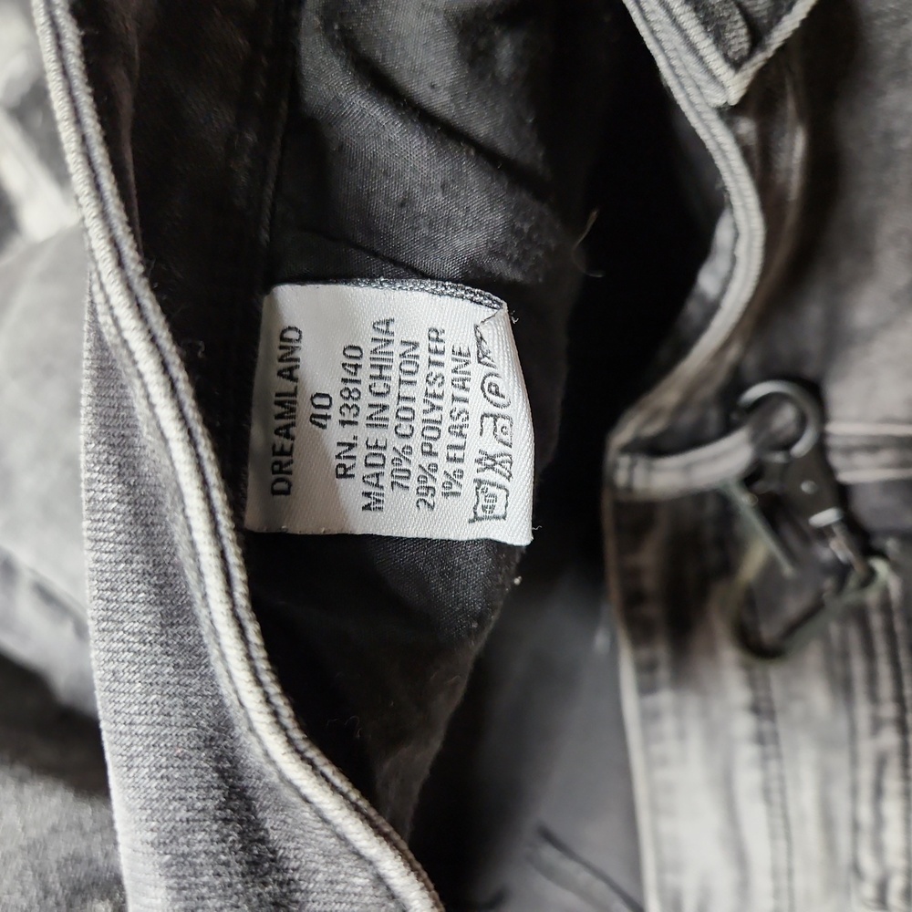 Mens Shorts - Picture 4 of 4